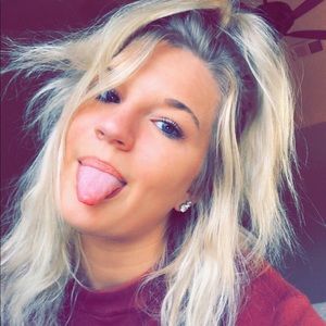 Meet your Posher, Vanessa